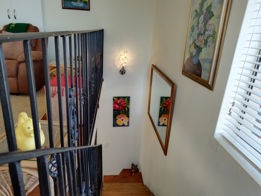 2 Bedroom Property for Sale in Reebok Western Cape